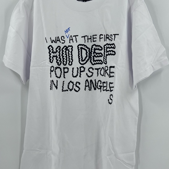 HiiDef White Hii Def Store Souvenir T-Shirt medium - Picture 3 of 7